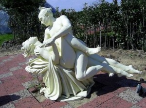 estatua follar cannabis