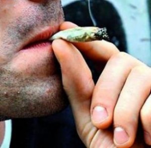 Fumando Marihuana