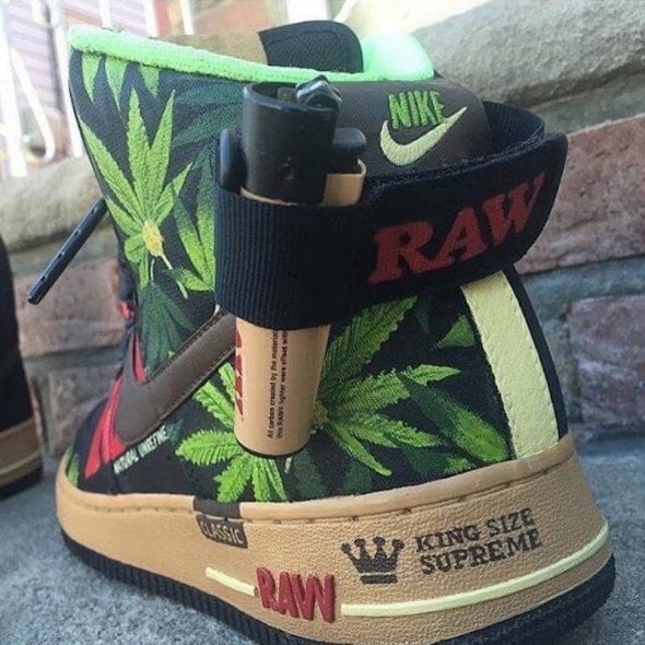 RAW Nike Air Force Ones diseñadas para amantes del cannabis