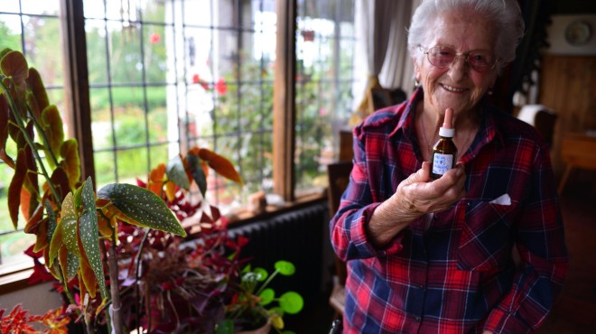 abuela-aceite-cannabis